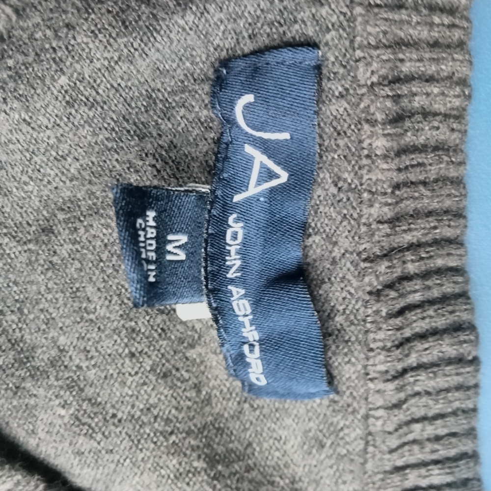 John Ashford V-Neck Gray Sweater - Picture 3 of 4